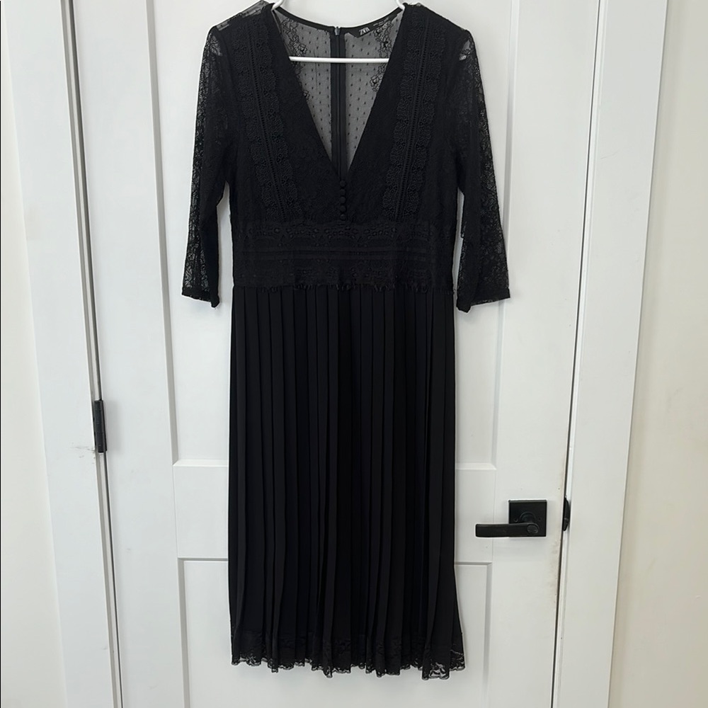 Elegant Black Lace Dress